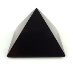 Shungite pyramid polished 4x4 cm - kopie